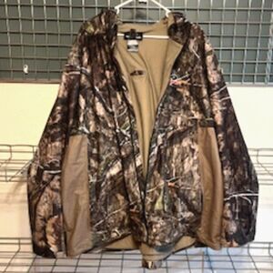 Camouflage Hunting Jacket . Size: 3XL {54-56} . w/ Hoodie . Mossy Oak